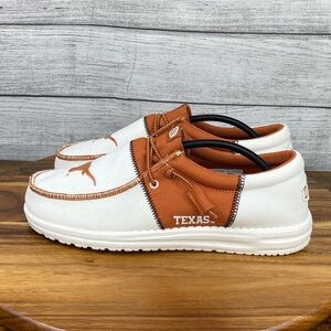 Hey Dude Wally Tri Texas Longhorns Burnt Orange White Loafers Men’s Shoe Size 11